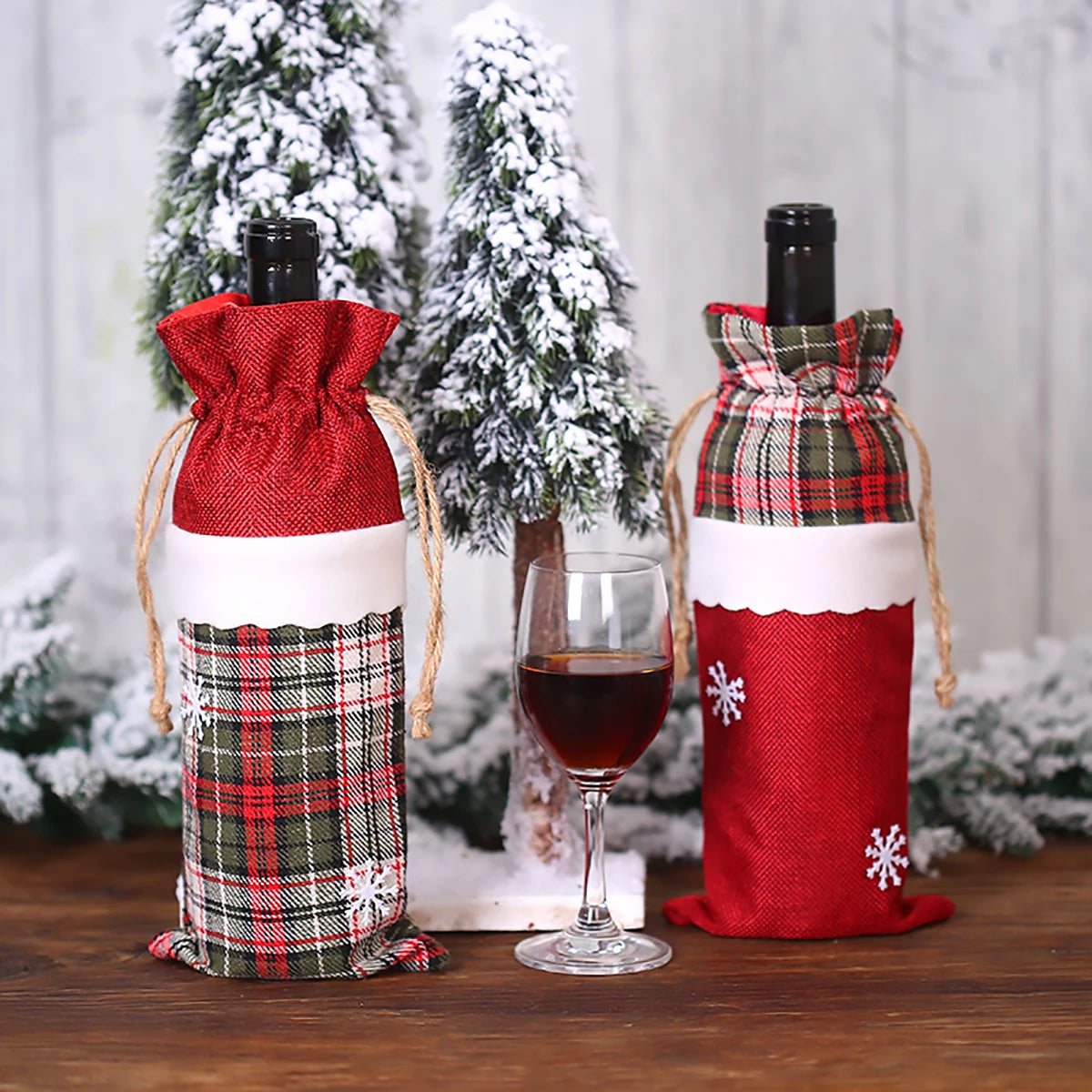 Christmas Wine Bottle Cover - Festive Table Decoration & Gift 2026